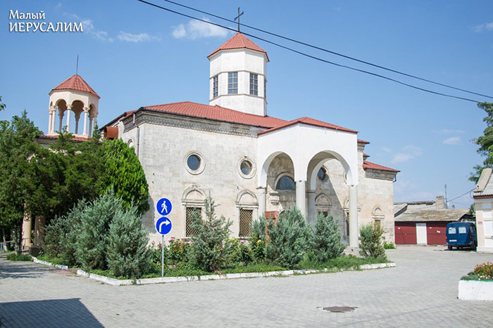 Фото достопримечательностей Евпатории – Армянская церковь
